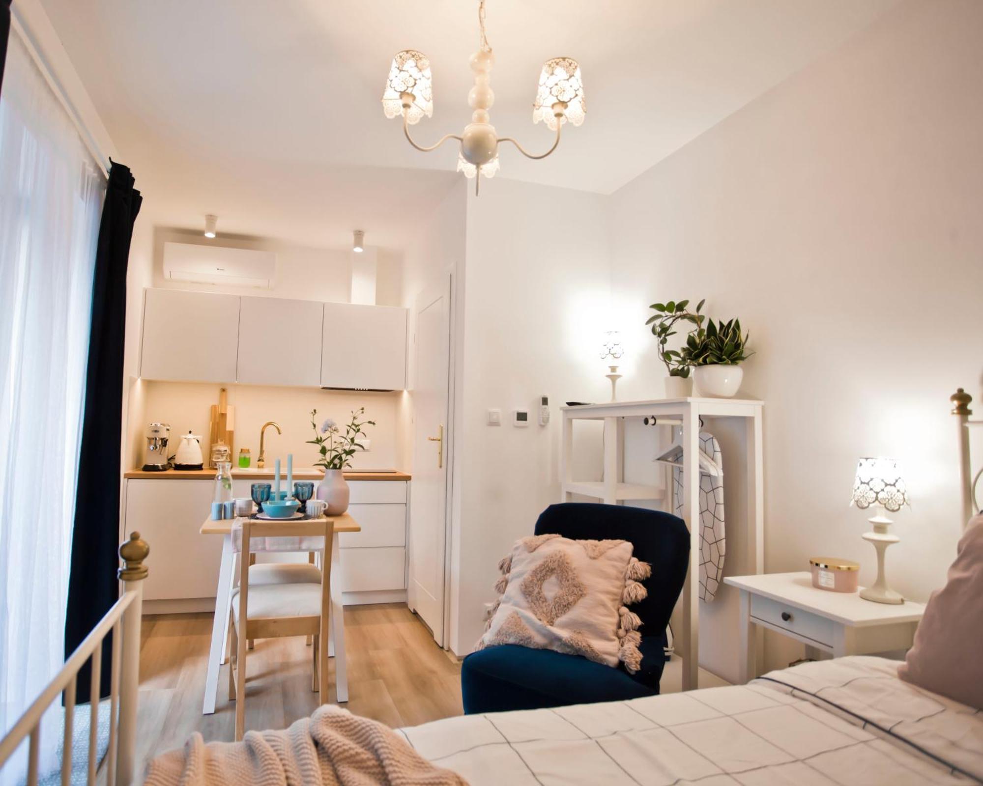 Balaton Apartment *